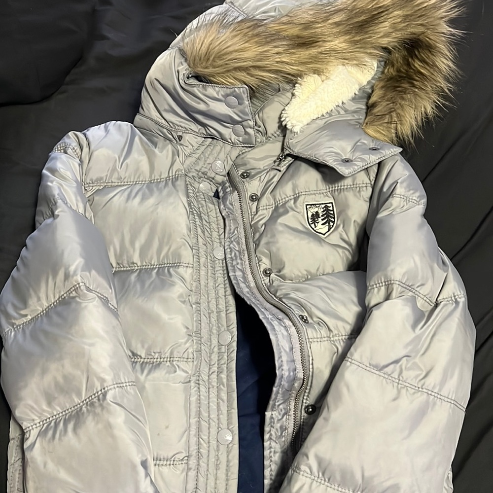 Gray Puffer Jacket w detachable hood
